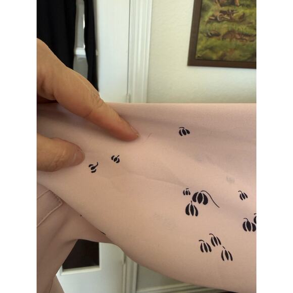 Ann Taylor Floral Tie Neck Ruffle Blouse Long Sleeve Blush Pink size medium - Picture 15 of 15